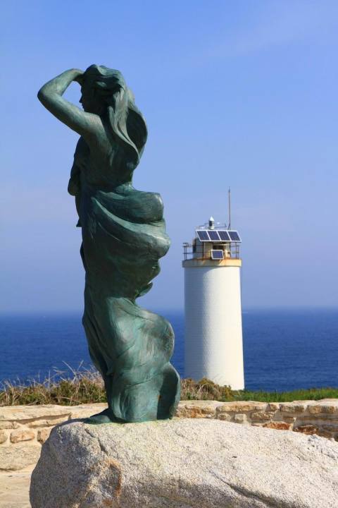 Faro de Laxe - Estatua A Espera